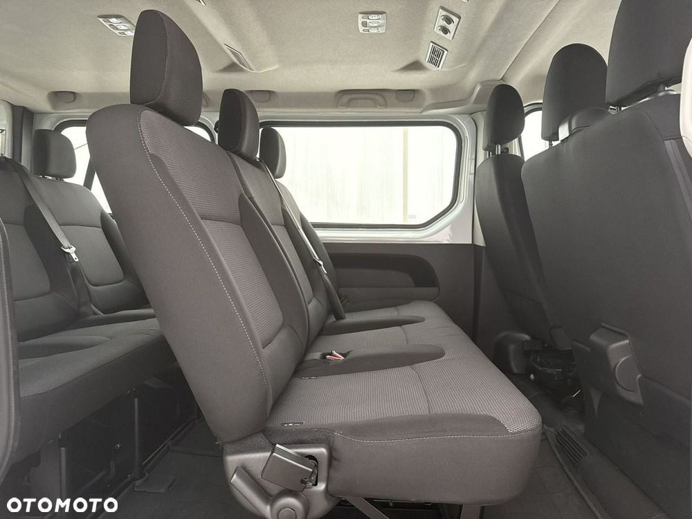 Renault Trafic - 23