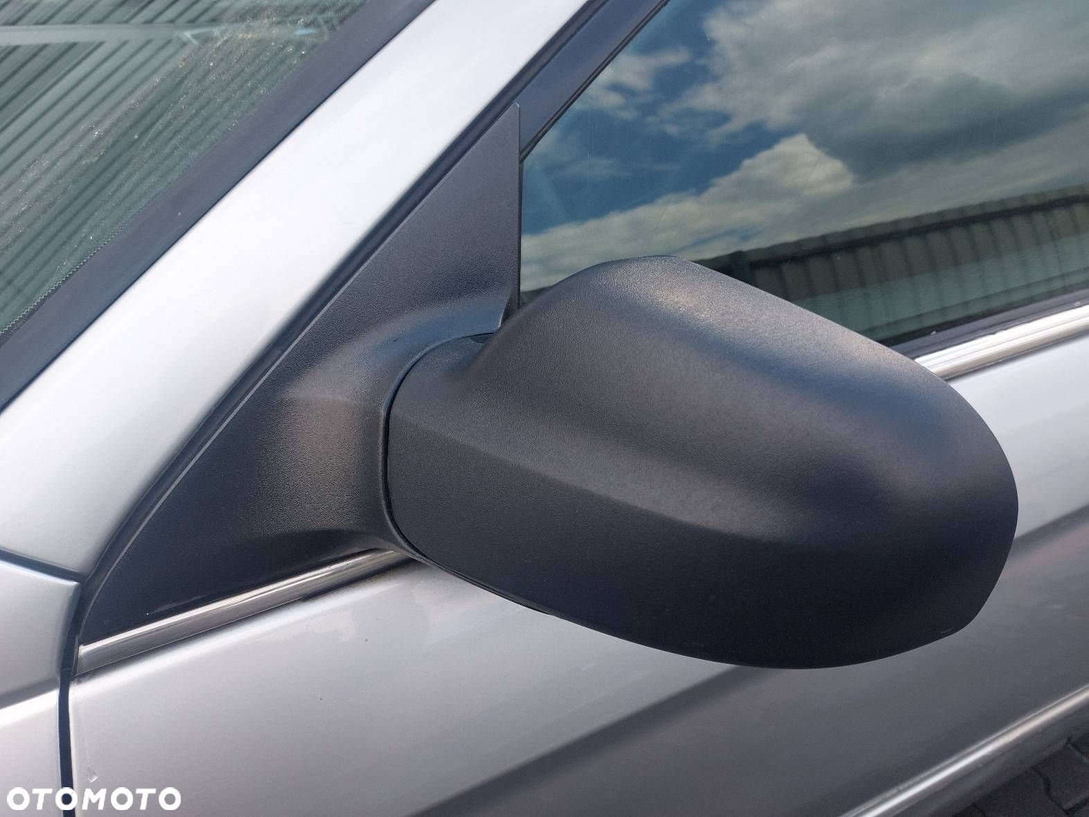 LUSTERKO LEWE ELEKTRYCZNE CHRYSLER PACIFICA I EU - 1