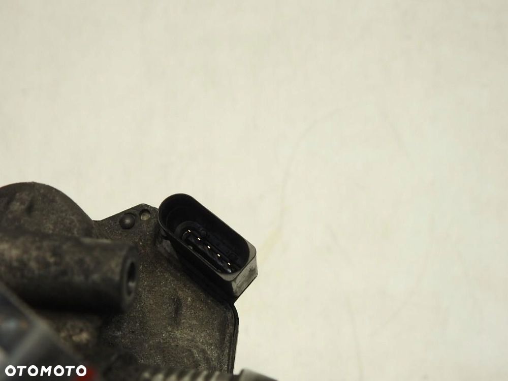 PRZEPUSTNICA VW PASSAT B7 2.0 TDI 03L128063R A2C31762900 - 5