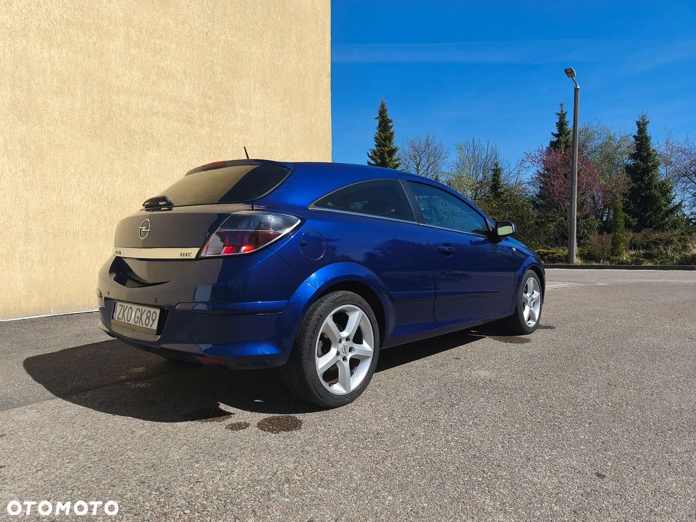 Opel Astra 1.8 Cosmo - 2