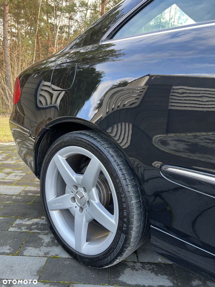 Mercedes-Benz CLK 350 7G-TRONIC Avantgarde - 4