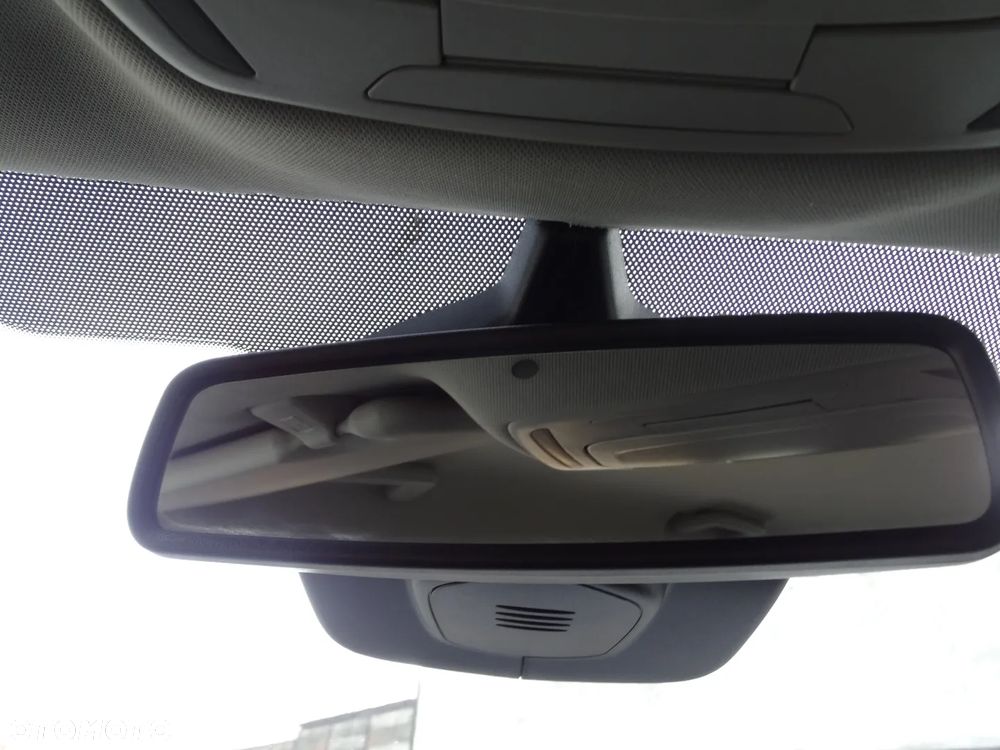 Ford Mondeo 2.2 TDCi Titanium X - 33