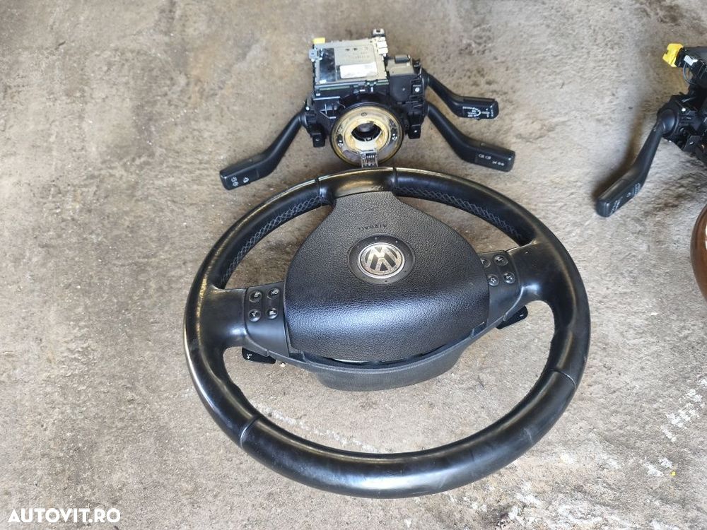 Volan cu padele și retrofit  comenzi volan  Volkswagen Passat B6 - 4