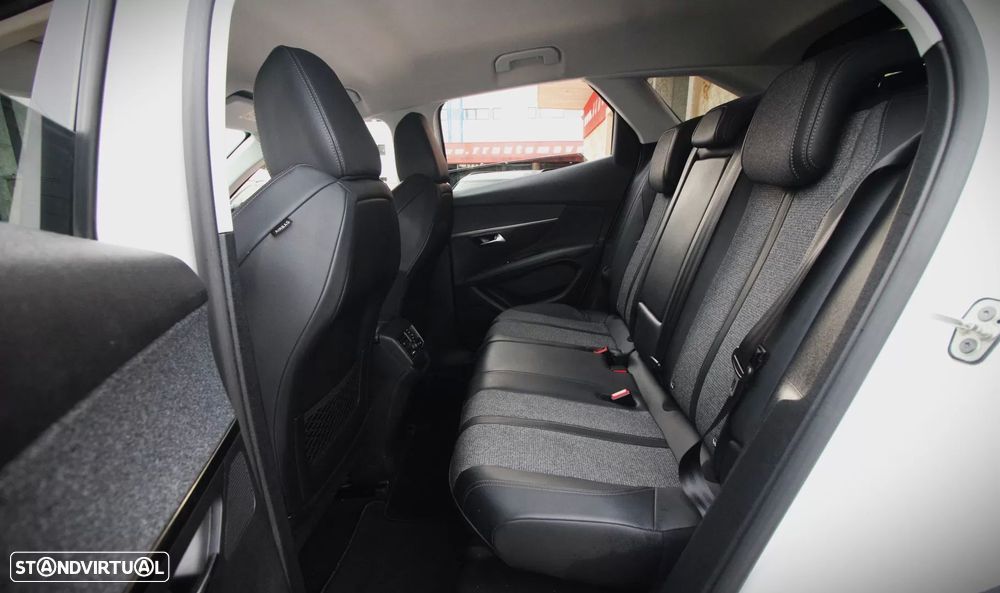 Peugeot 3008 - 17