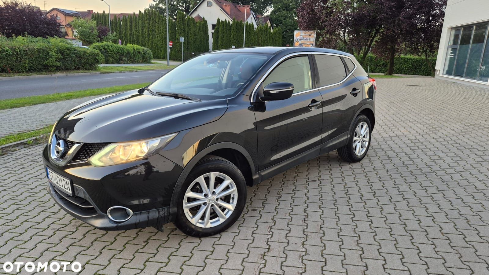 Nissan Qashqai 1.2 DIG-T Tekna - 1