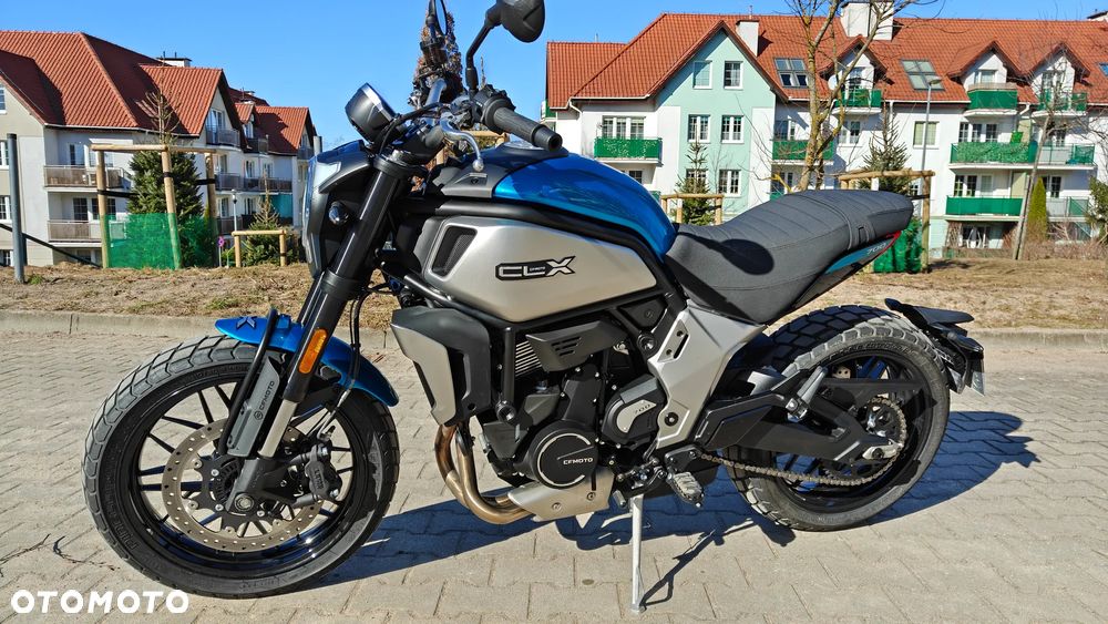 CFMoto 700CL-X Adventure - 2