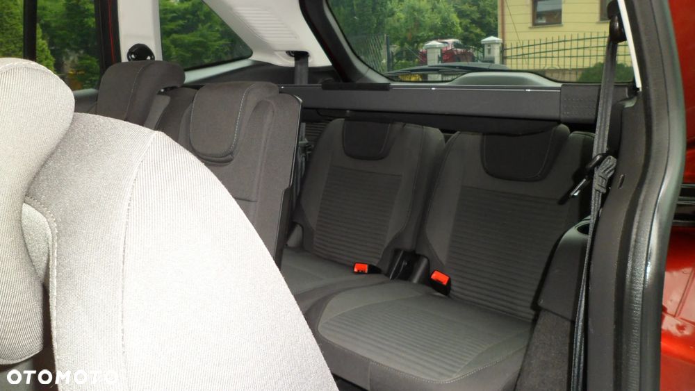 Ford Grand C-MAX - 15