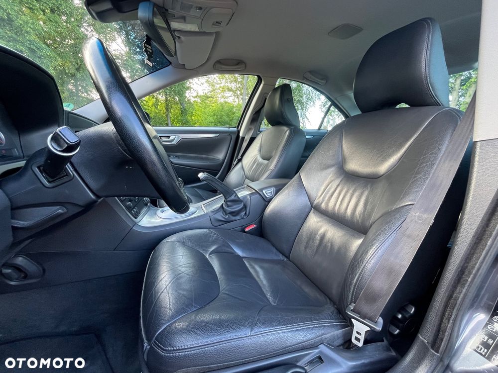 Volvo S60 2.4 Momentum - 8