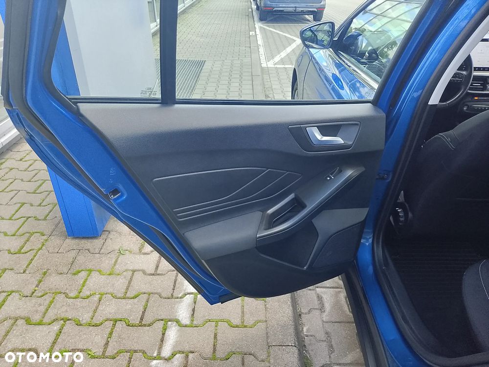 Ford Focus 1.0 EcoBoost Titanium - 12