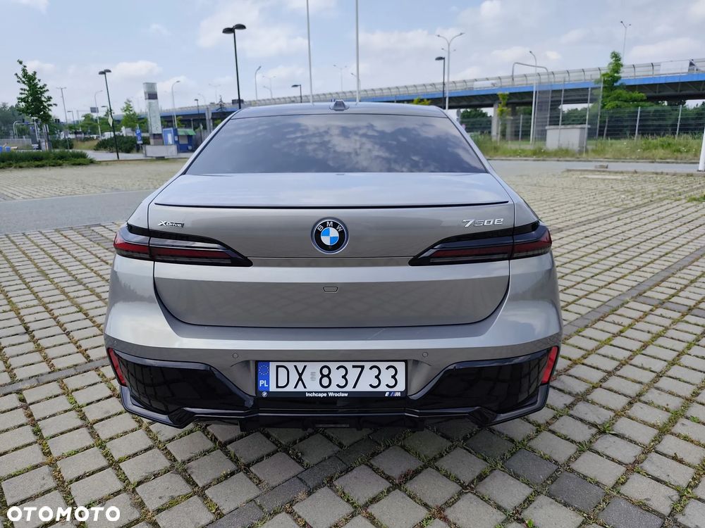 BMW Seria 7 750e PHEV xDrive M Sport sport - 18
