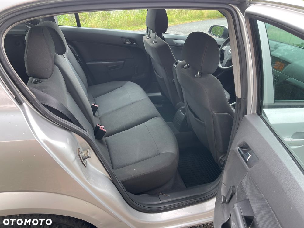 Opel Astra 1.4 Fresh - 18