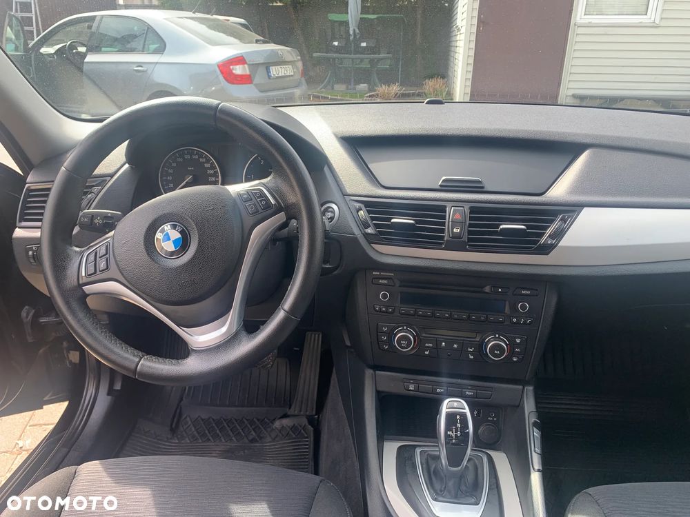 BMW X1 sDrive18d xLine - 8