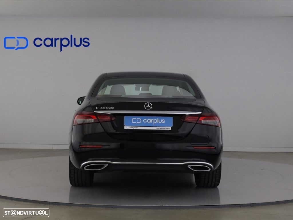 Mercedes-Benz E 300 de AMG Line - 6