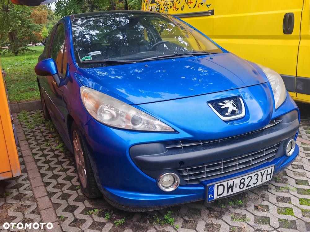 Peugeot 207 2008 photo 4