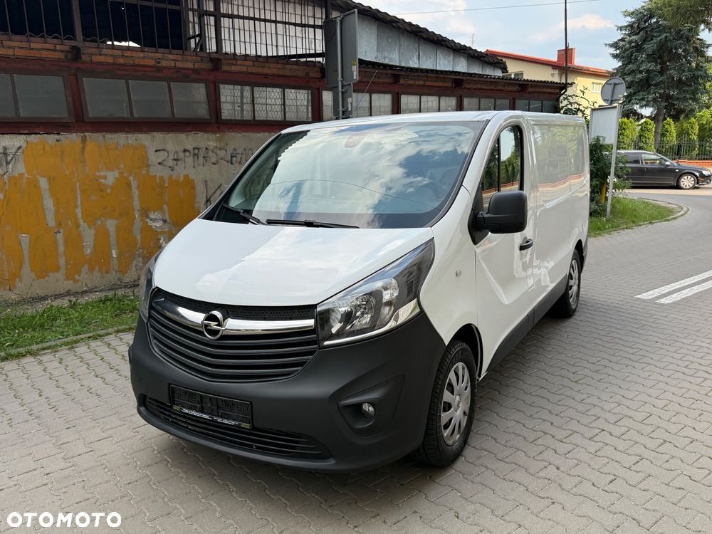 Opel Vivaro - 1