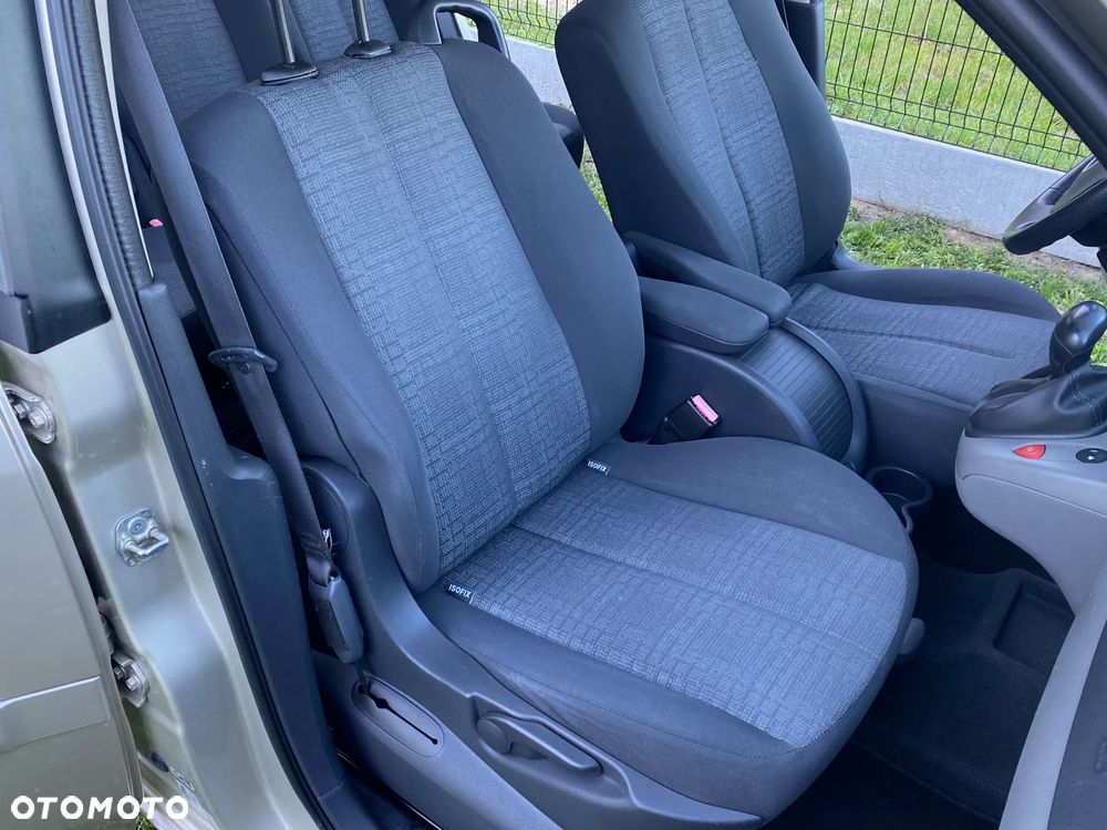 Renault Scenic 1.6 16V Authentique - 28