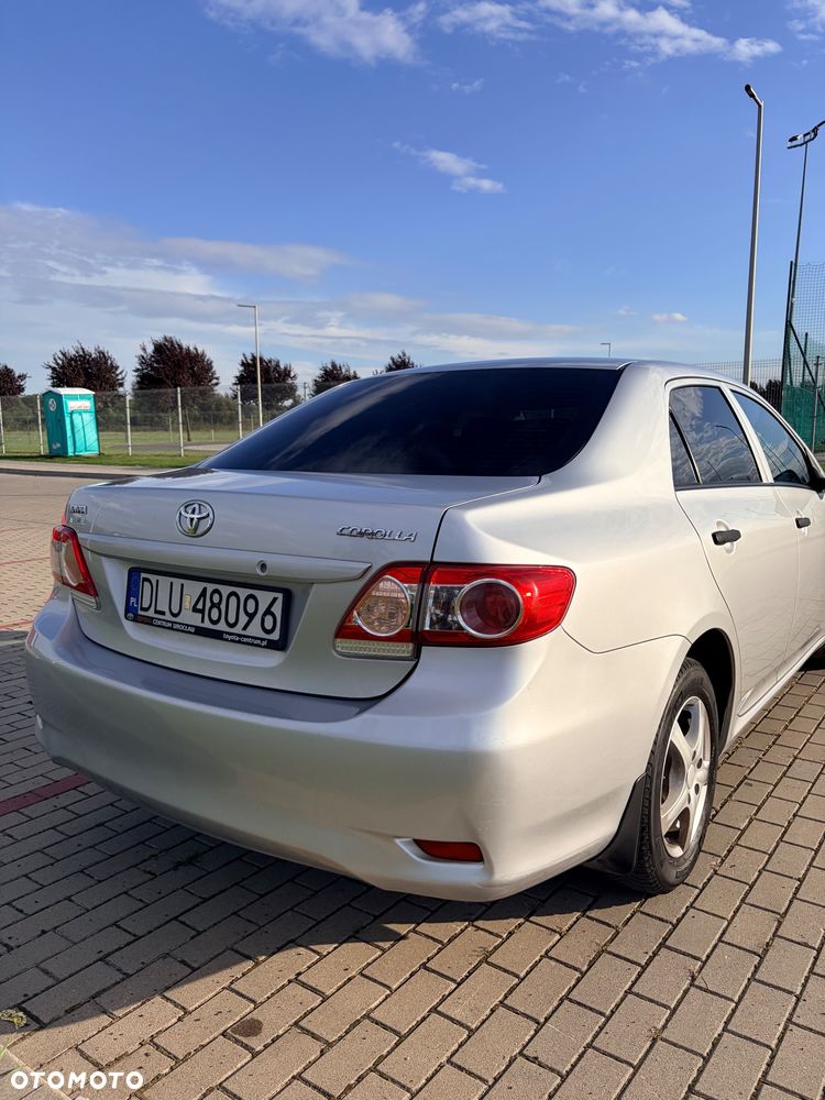 Toyota Corolla 1.6 Premium - 11