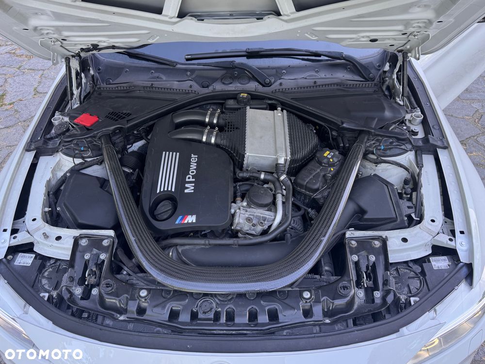 BMW M4 - 8