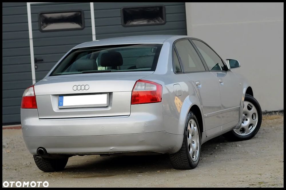Audi A4 Limousine - 21