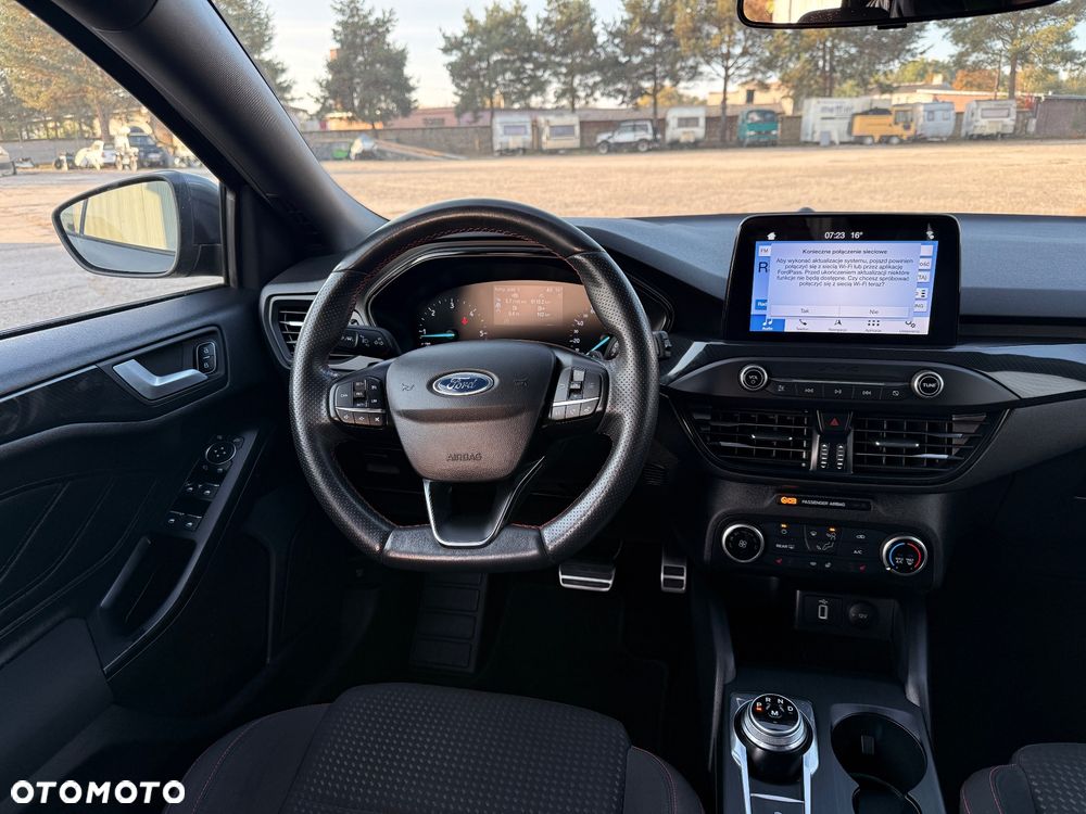 Ford Focus 2.0 EcoBlue Titanium X - 4