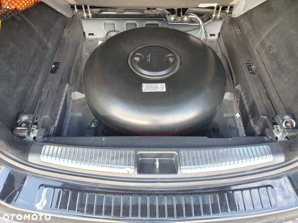 Mercedes-Benz ML 63 AMG 4Matic 7G-TRONIC - 21