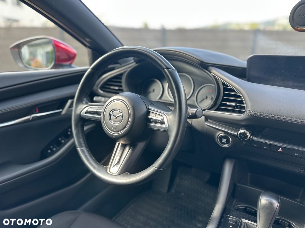 Mazda 3 2.0 mHEV Hikari - 16