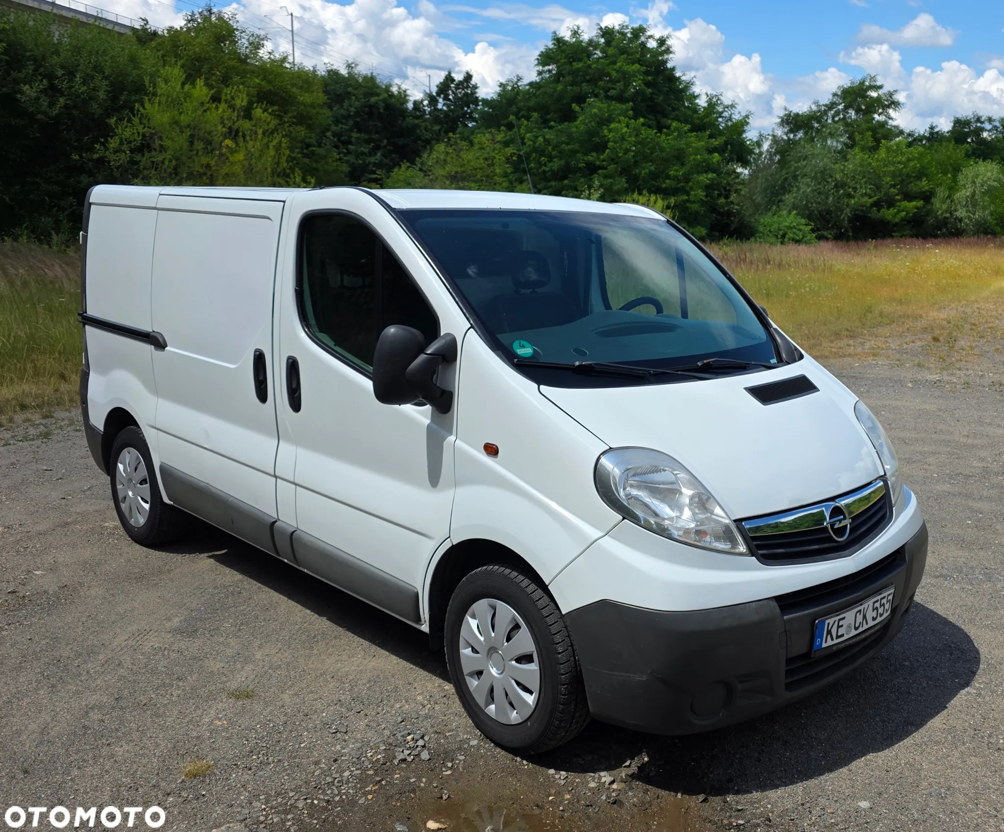 Opel Vivaro - 11