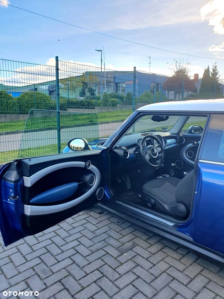 MINI Cooper Standard - 22