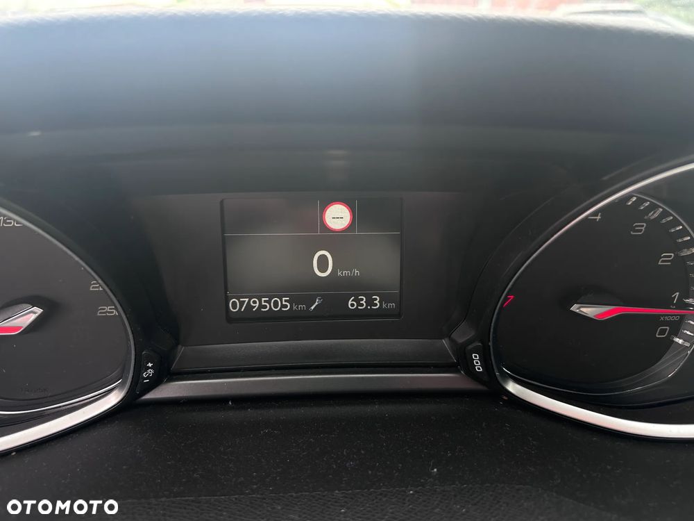 Peugeot 308 1.2 PureTech GPF Allure S&S - 16