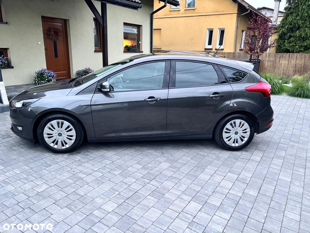 Ford Focus 1.0 EcoBoost Hybrid TITANIUM DESIGN - 19