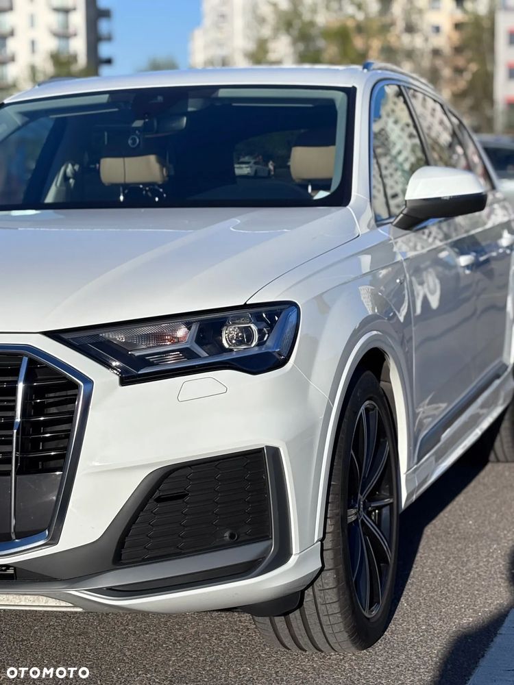 Audi Q7 - 8