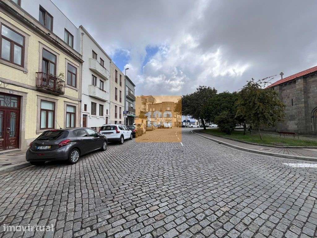 Apartamento T1 em Cedofeita - Grande imagem: 2/17