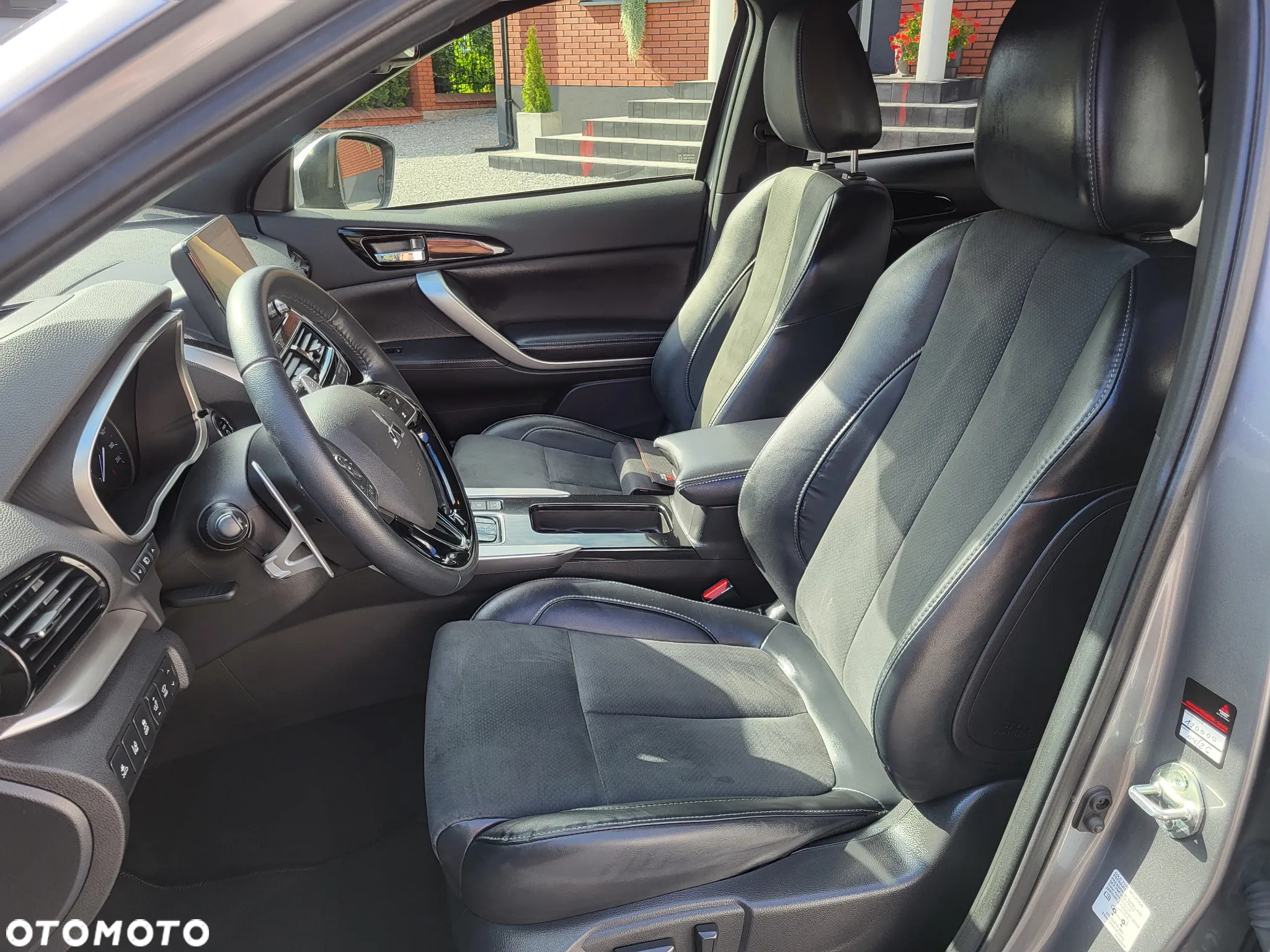 Mitsubishi Eclipse Cross Plug-In Hybrid 4WD Select Black - 9