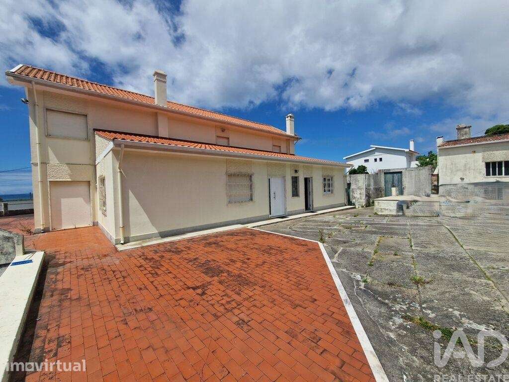Moradia isolada T4 em Carreço de 290 m2 - Grande imagem: 4/37