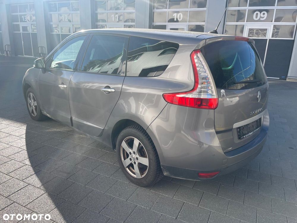 Renault Scenic - 6