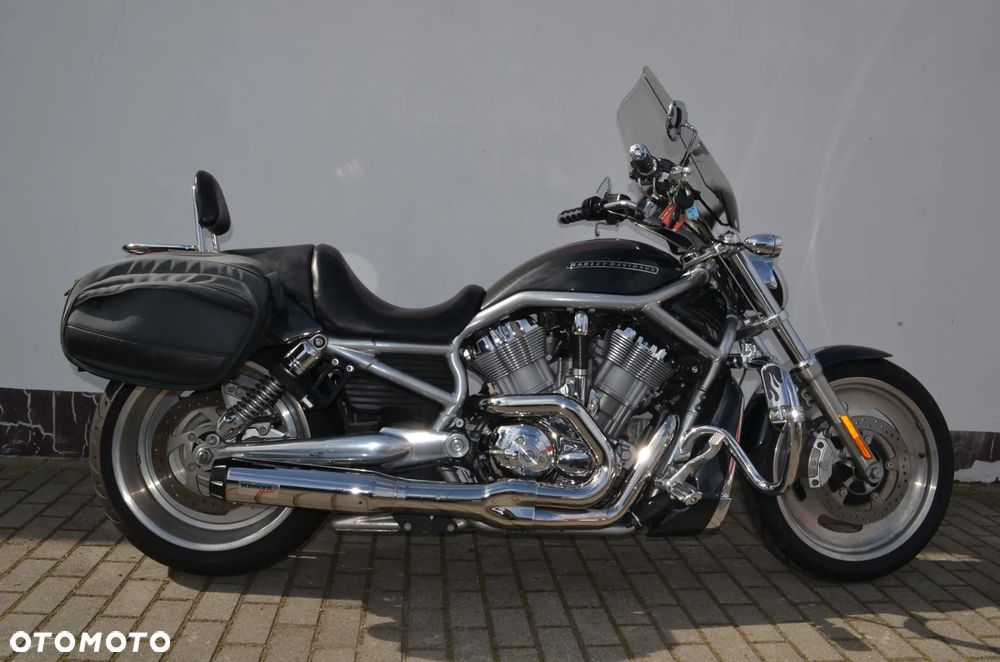 Harley-Davidson V-Rod Street Rod - 2