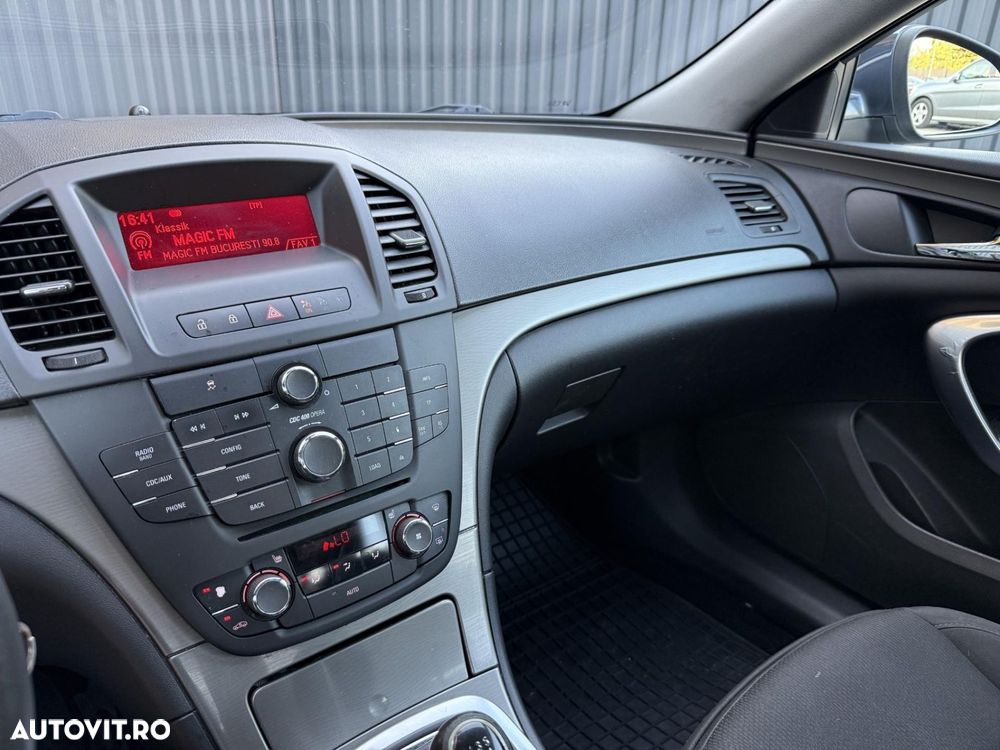 Opel Insignia - 8
