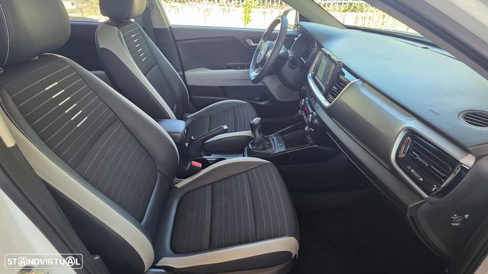 Kia Stonic 1.0 T-GDI 120 Spirit - 18