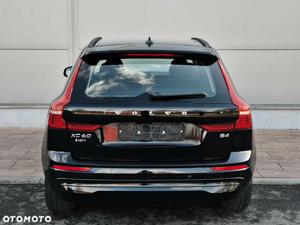 Volvo XC 60 B4 D Momentum Pro - 19