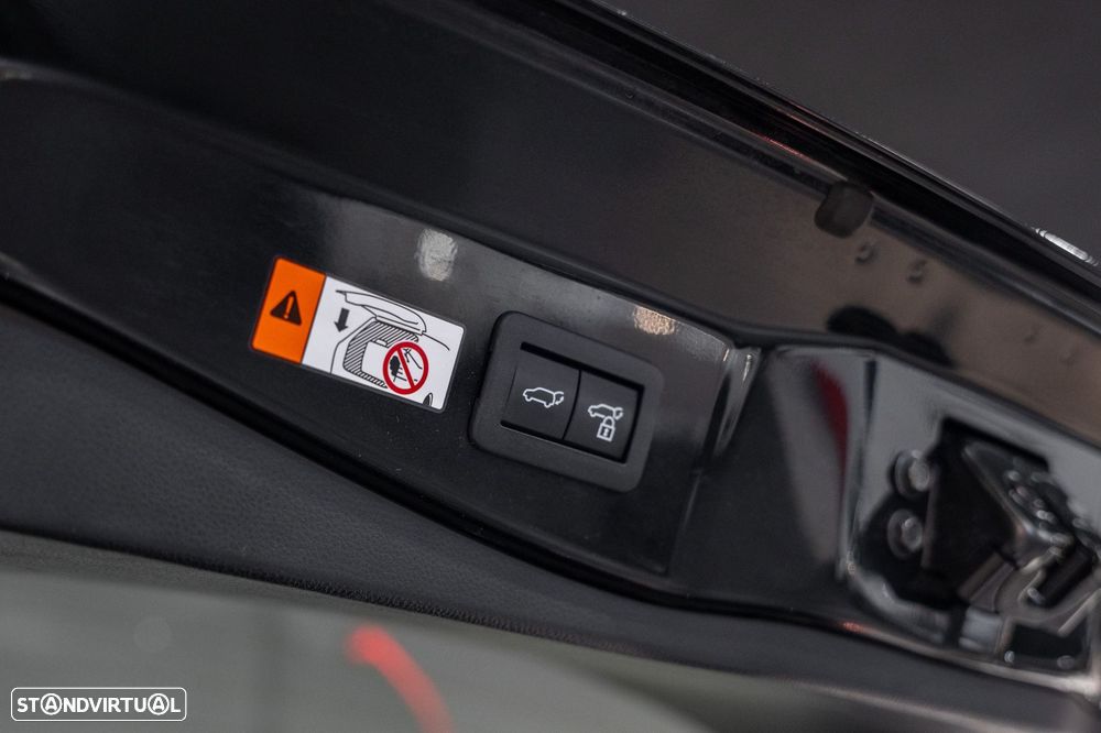 Toyota C-HR 1.8 Hybrid Lounge - 34