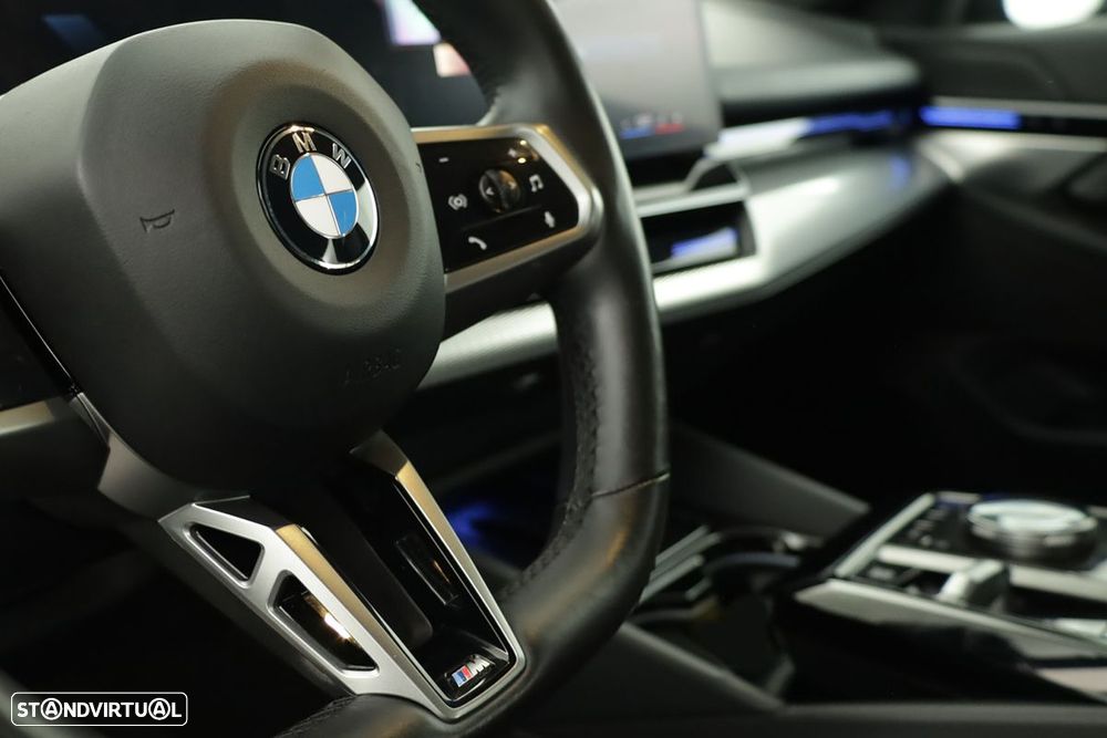 BMW 520 d Pack Desportivo M - 16