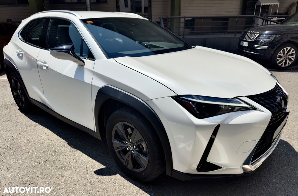 Lexus UX 250h Amazing Edition - 3