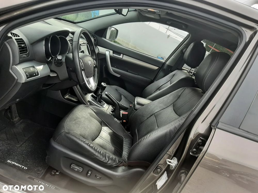 Kia Sorento - 10