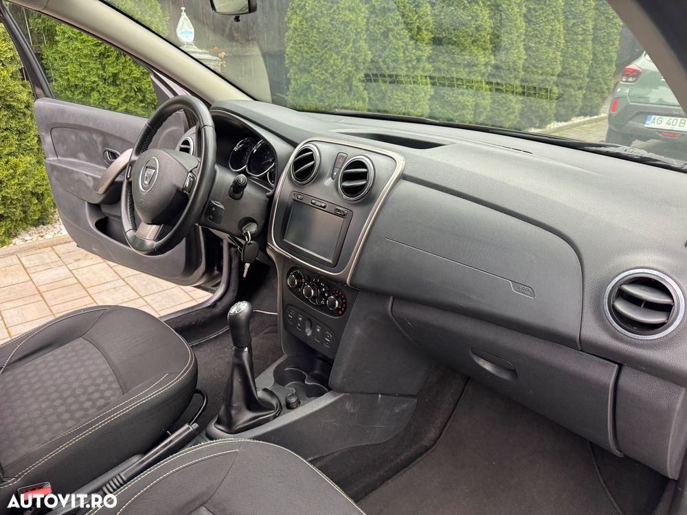 Dacia Logan TCe 90 S&S Stepway Celebration - 14