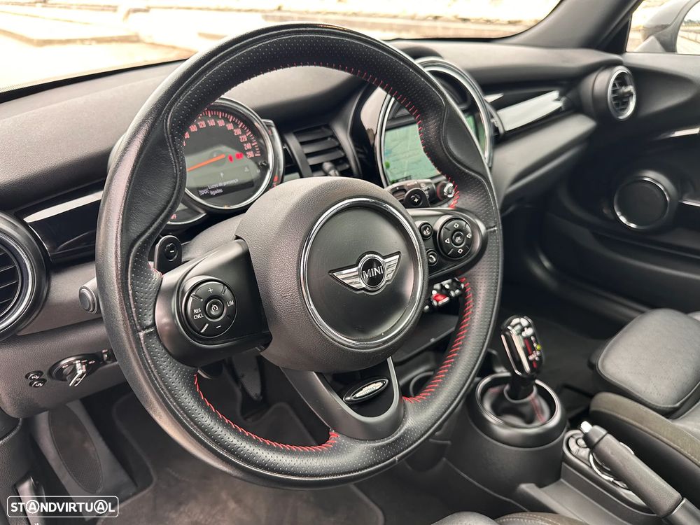 MINI 3 Portas Cooper SD Sport Aut. - 18