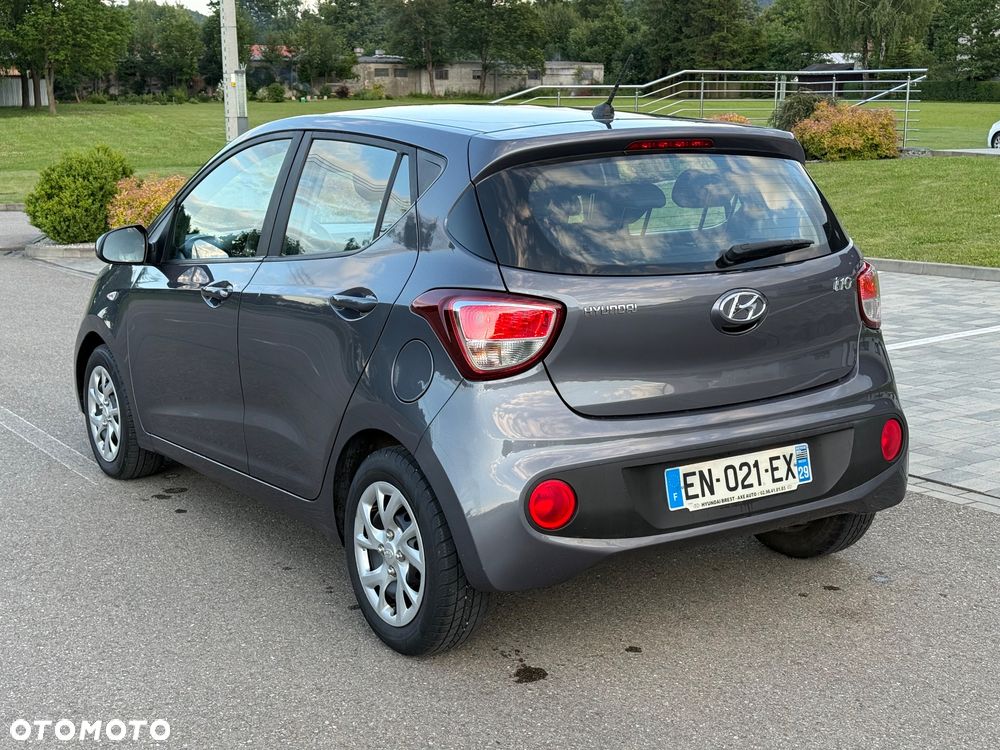 Hyundai i10 - 16