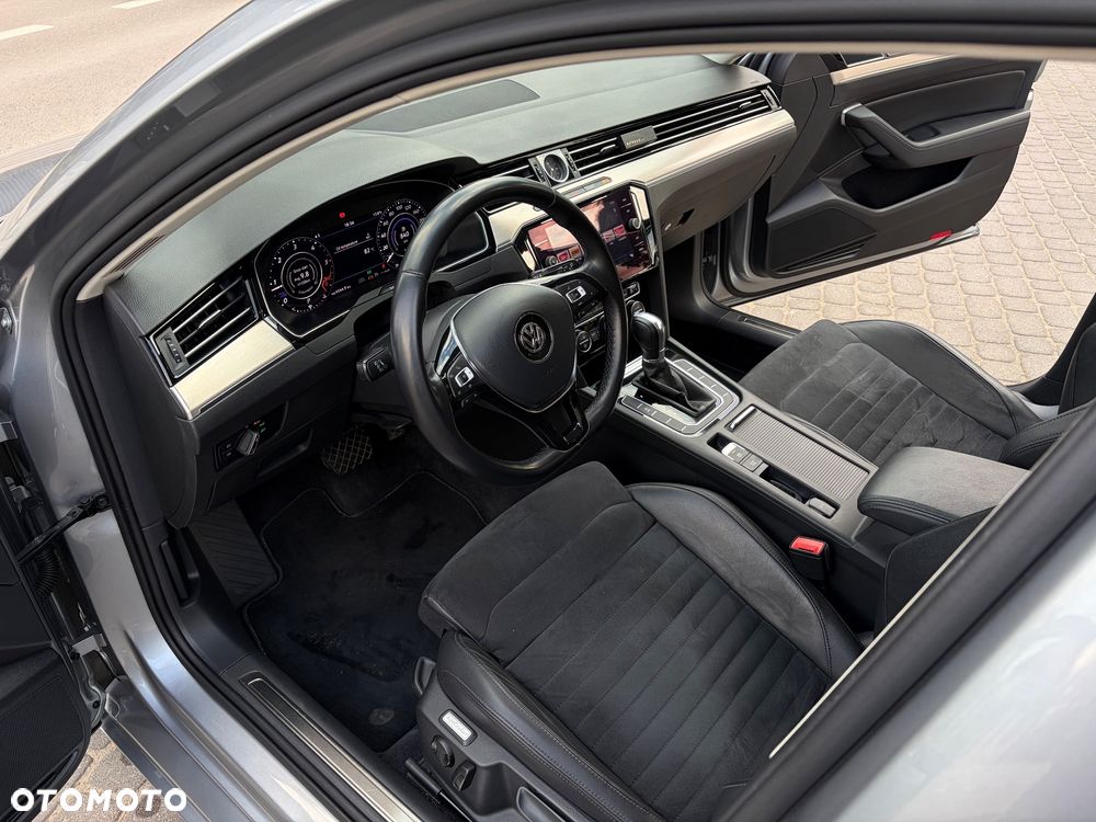 Volkswagen Passat 2.0 TDI SCR DSG Highline - 10
