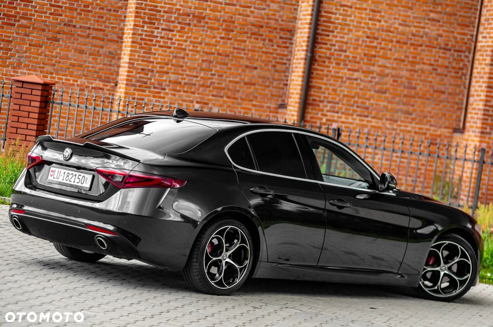 Alfa Romeo Giulia 2.2 D Turbo Super - 17