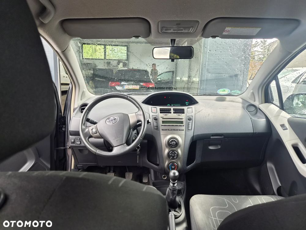 Toyota Yaris 1.33 VVT-i Sol - 18
