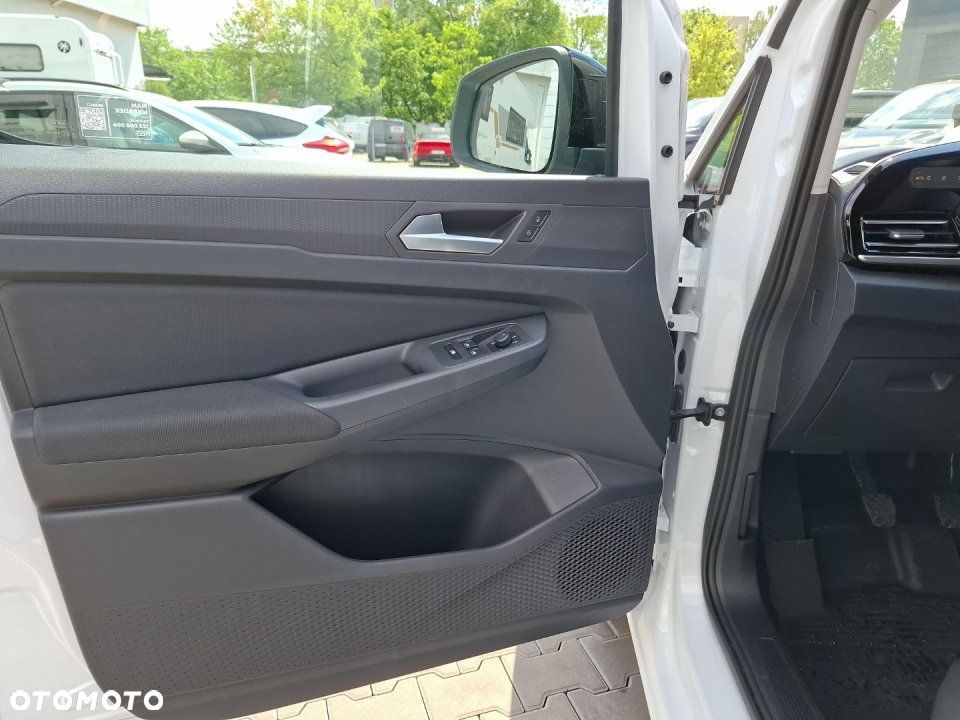 Ford Transit Connect - 11